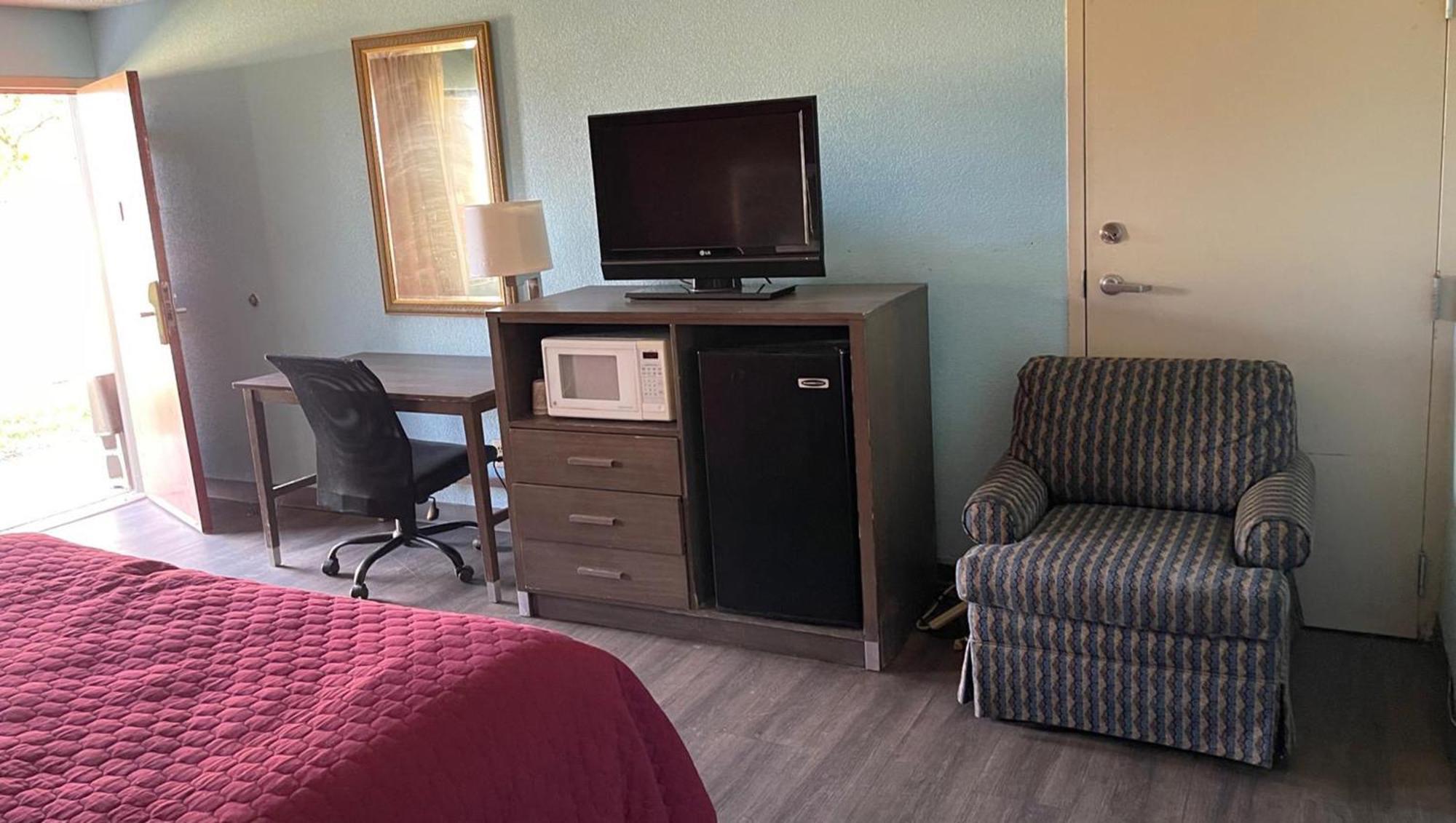 Mayfair Inn Williamston Dış mekan fotoğraf