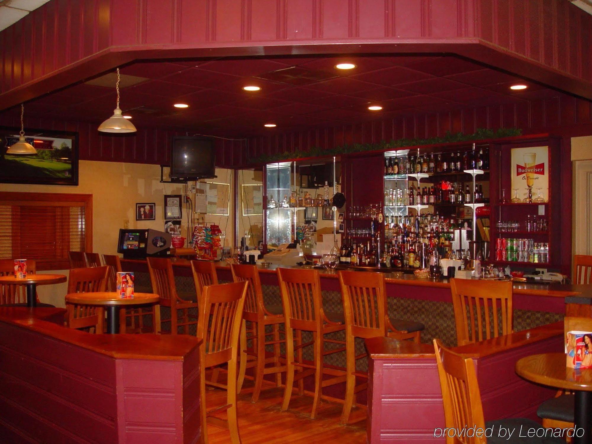 Mayfair Inn Williamston Restoran fotoğraf